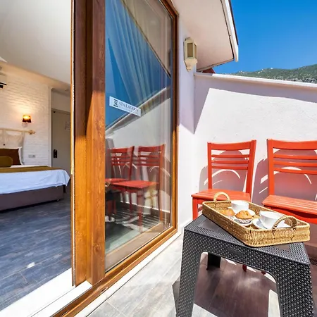 阿拉木图泻湖海滩酒店 厄吕代尼兹