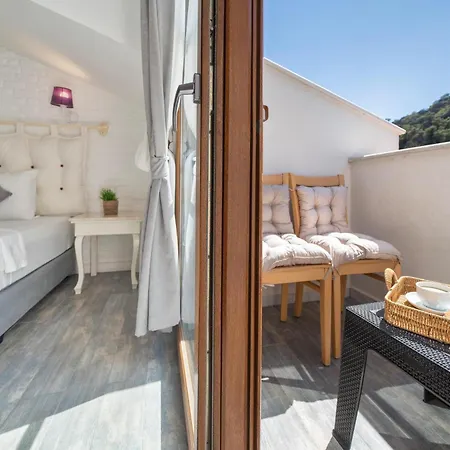 阿拉木图泻湖海滩酒店