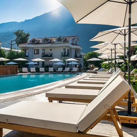 阿拉木图泻湖海滩酒店 厄吕代尼兹